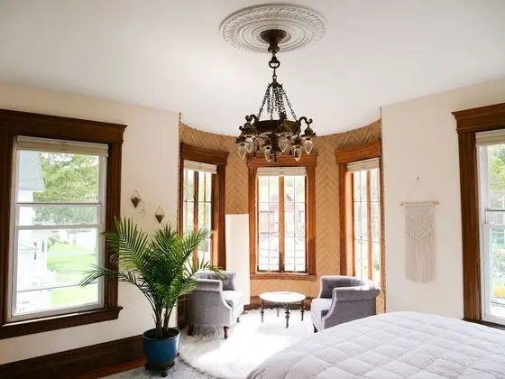 Süit (The Vly Room)