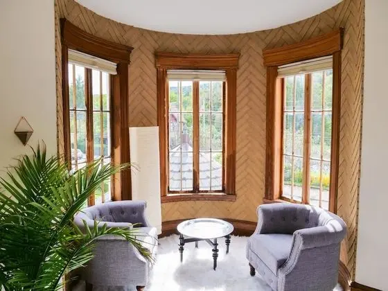 Süit (The Vly Room)