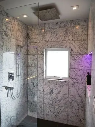 Süit (The Vly Room)
