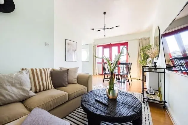 Ev (4 Bedrooms)