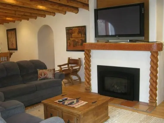 Presidential Villa, 4 Yatak Odası, Şömine