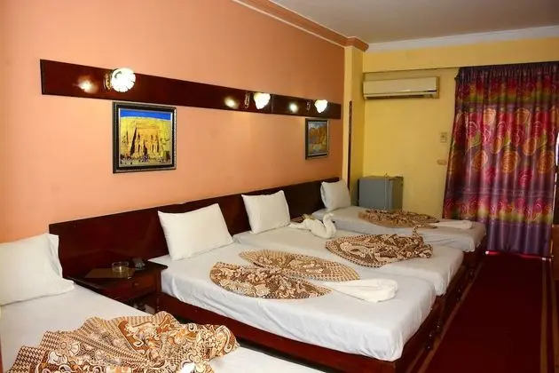 Family Oda, Şehir Manzaralı