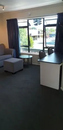 Stüdyo, Sıcak Su Küveti