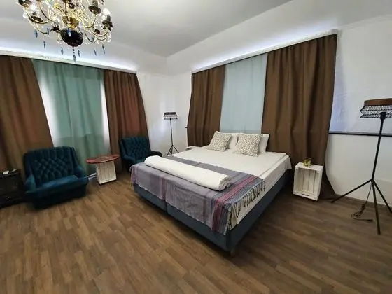 Signature Tek Büyük veya İki Ayrı Yataklı Oda