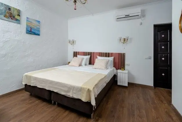 Standard Tek Büyük veya İki Ayrı Yataklı Oda