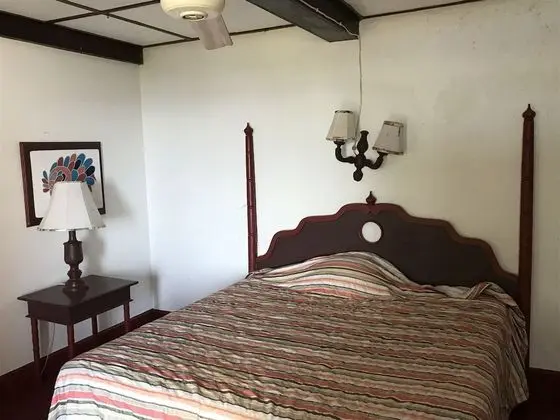 Basic Tek Büyük veya İki Ayrı Yataklı Oda