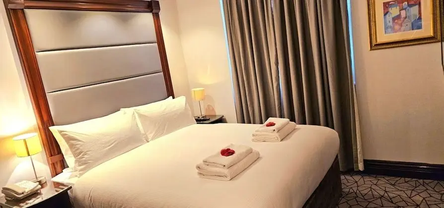 Tek Büyük Yataklı Oda