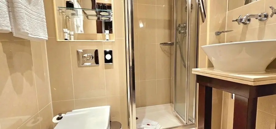 Tek Büyük Yataklı Oda