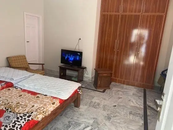 Standard Tek Büyük Yataklı Oda