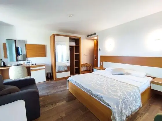 Aile Odası, Şehir Manzaralı