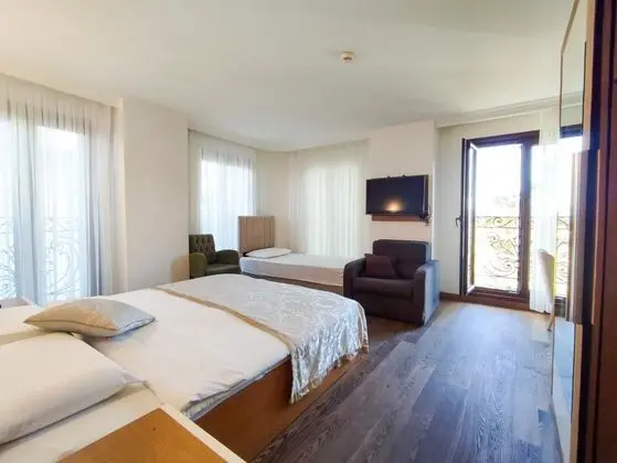 Aile Odası, Şehir Manzaralı