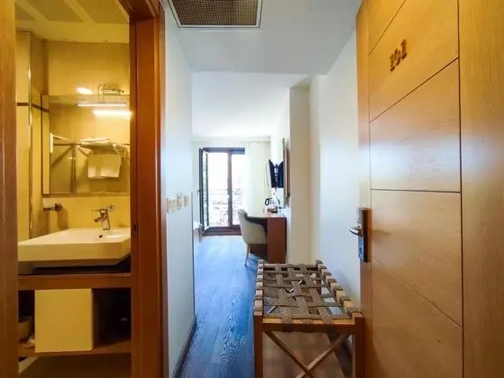 Standart Oda, Şehir Manzaralı