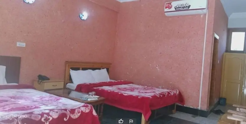 Standard Tek Büyük Yataklı Oda