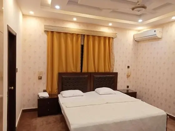 Deluxe Oda, 1 En Büyük (King) Boy Yatak, Sigara İçilmez