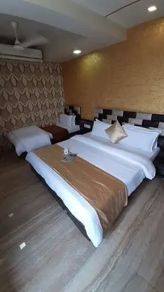 Deluxe Üç Kişilik Oda