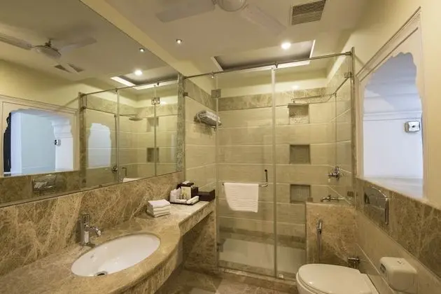 Deluxe Tek Büyük Yataklı Oda, 1 Çift Kişilik Yatak, Avlu Manzaralı