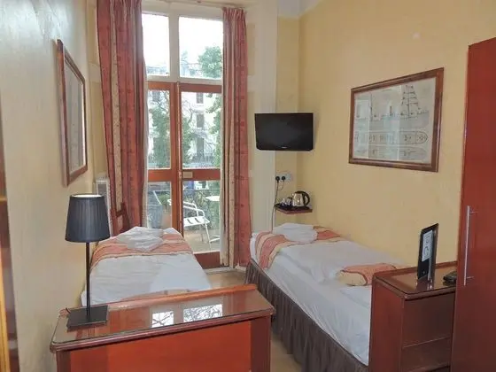 Superior İki Ayrı Yataklı Oda