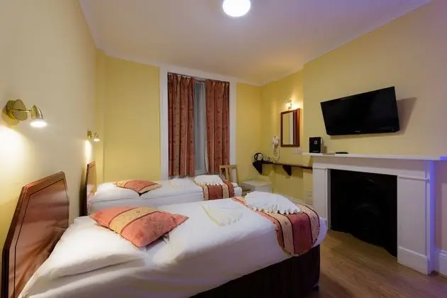 Superior İki Ayrı Yataklı Oda