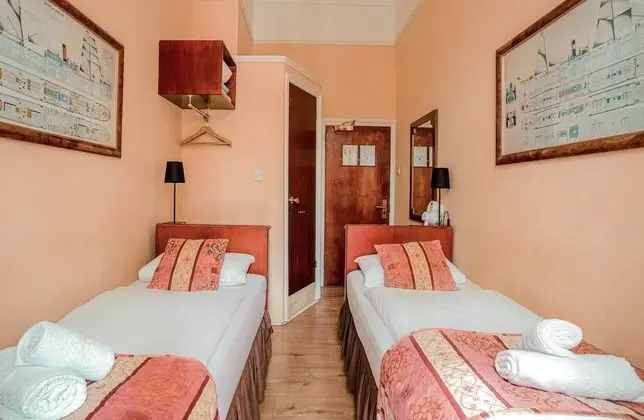 Superior İki Ayrı Yataklı Oda