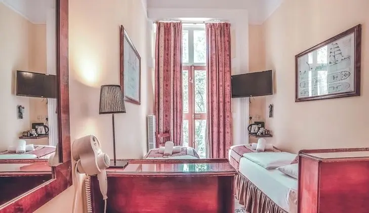 Superior İki Ayrı Yataklı Oda