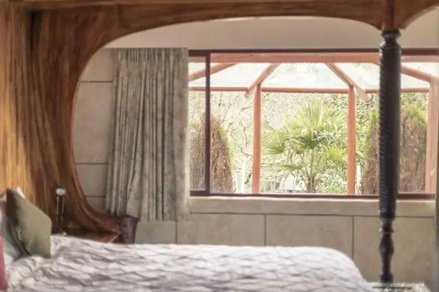 Garden View House