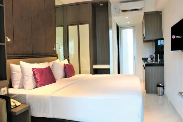 Deluxe Stüdyo, 1 En Büyük (King) Boy Yatak