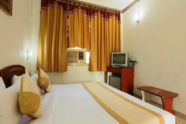 Deluxe Tek Büyük Yataklı Oda, 1 Yatak Odası, Bahçe Manzaralı