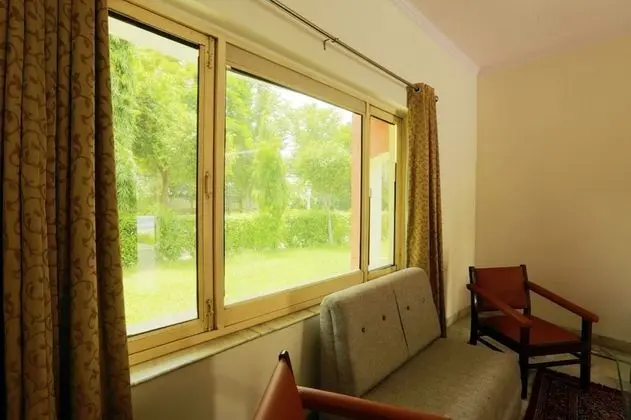 Deluxe Tek Büyük Yataklı Oda, 1 Yatak Odası, Bahçe Manzaralı