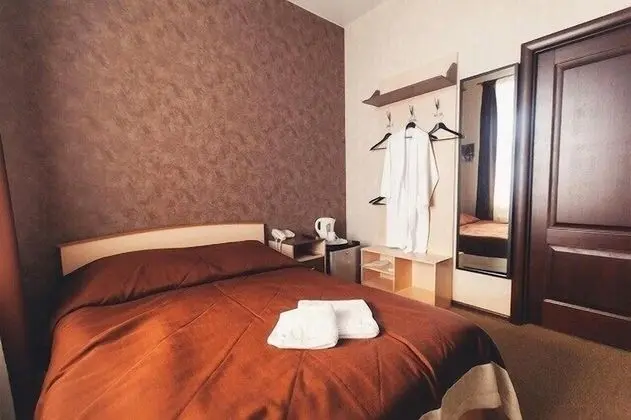 Standard Tek Büyük Yataklı Oda