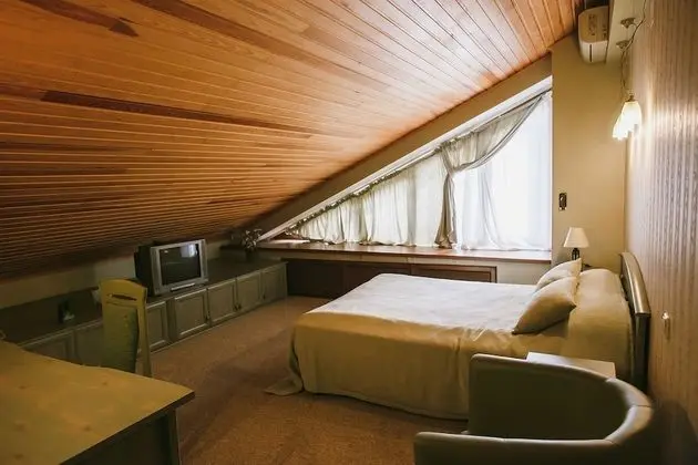 Superior Oda (Attic)