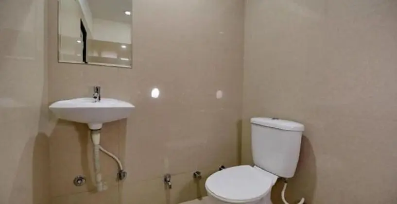 Premium Oda, 1 Büyük (Queen) Boy Yatak, Sigara İçilmez