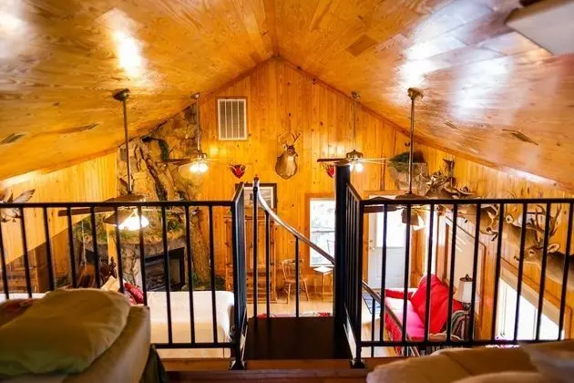 Kulübe (The Pond House)