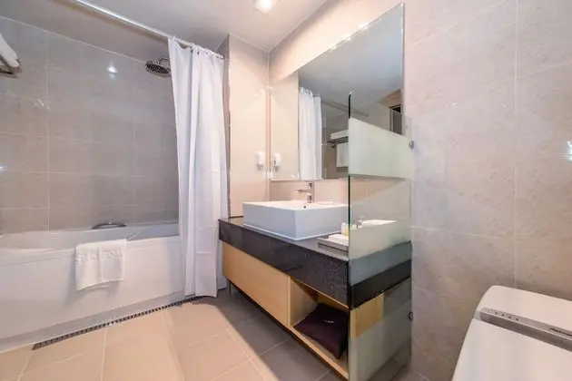 Standard Tek Büyük Yataklı Oda (Mountain/Ocean View assigned on site)