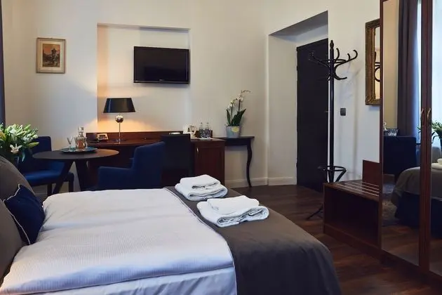 Standard Üç Kişilik Oda, Sigara İçilmez, Şehir Manzaralı