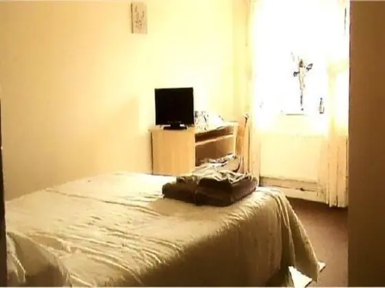 Tek Büyük Yataklı Oda, Banyolu/Duşlu