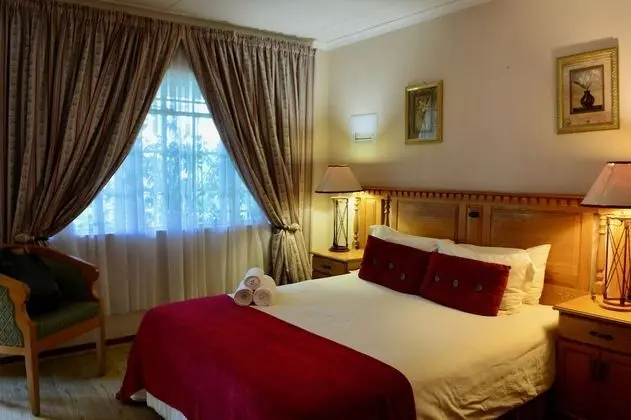 Luxury Tek Büyük Yataklı Oda