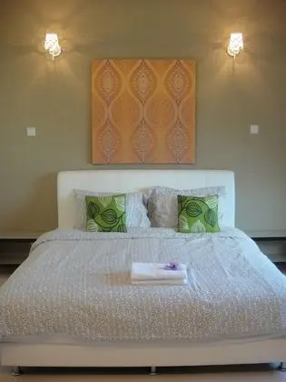 Villa (for 15 pax)