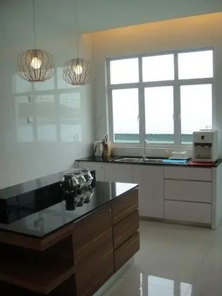 6 bedroom villa - 15 people
