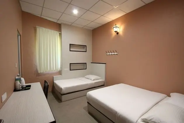 Üç Kişilik Oda