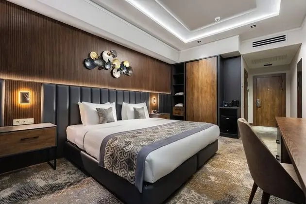 City Tek Büyük veya İki Ayrı Yataklı Oda