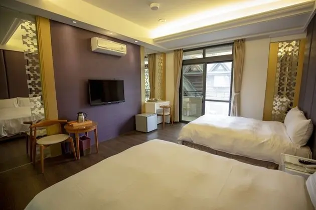 Standard Dört Kişilik Oda, Balkon