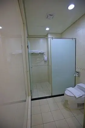 Standard Dört Kişilik Oda, Balkon