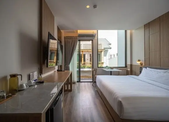 Deluxe Tek Büyük Yataklı Oda