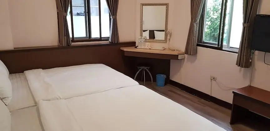 Basic Dört Kişilik Oda, 2 Çift Kişilik Yatak