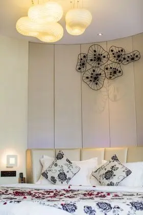 Romantic Oda (Round Bed)