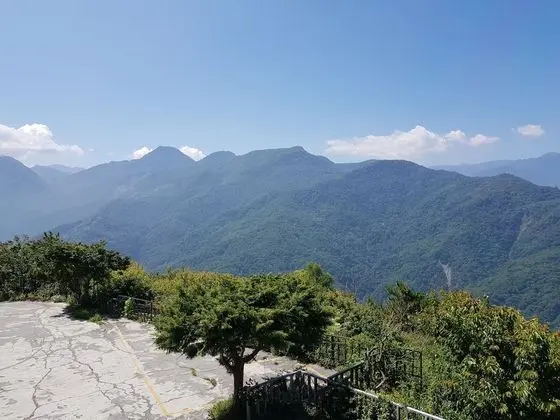 Tek Büyük Yataklı Oda, Dağ Manzaralı