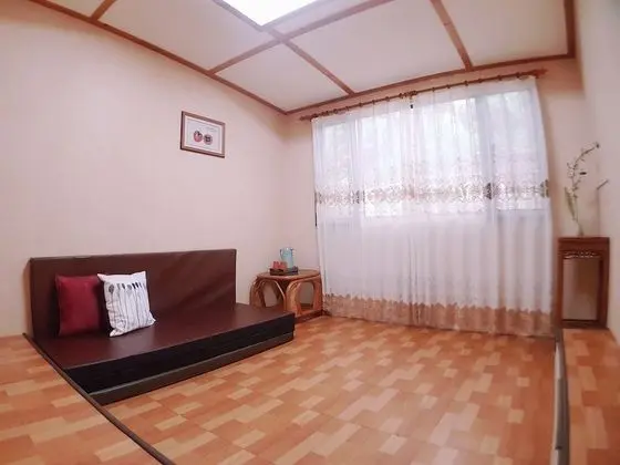 Traditional Tek Büyük Yataklı Oda