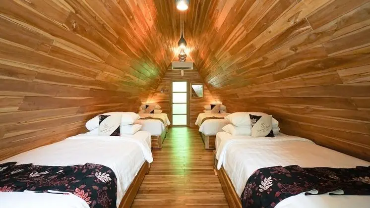 Dört Kişilik Oda (RANGGAWUNI 4 BED)