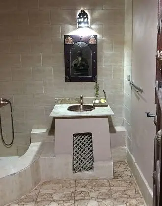 Deluxe Tek Büyük Yataklı Oda, 4 Yatak Odası