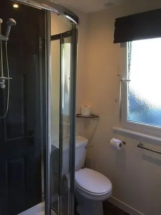 Standard Tek Kişilik Oda, Banyolu/Duşlu